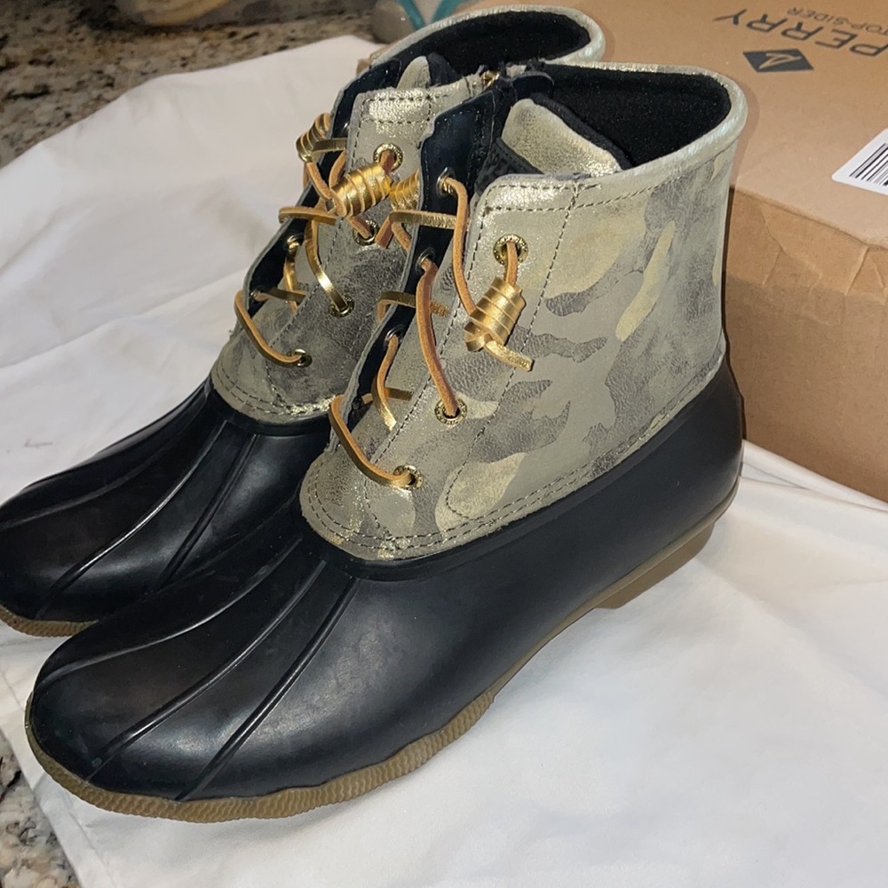 Sperry Saltwater Met Camo Olive boots brand new - Picture 2 of 6